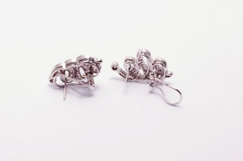 18K WG Diamond Earring