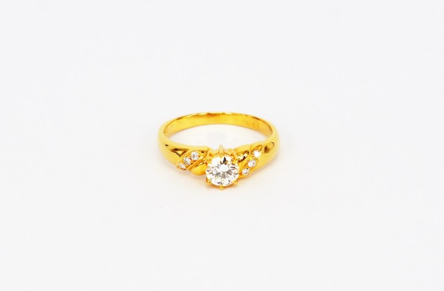 20K YG Diamond Ring