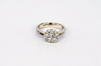 18K WG Diamond Ring