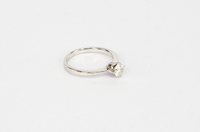 18K WG Diamond Ring