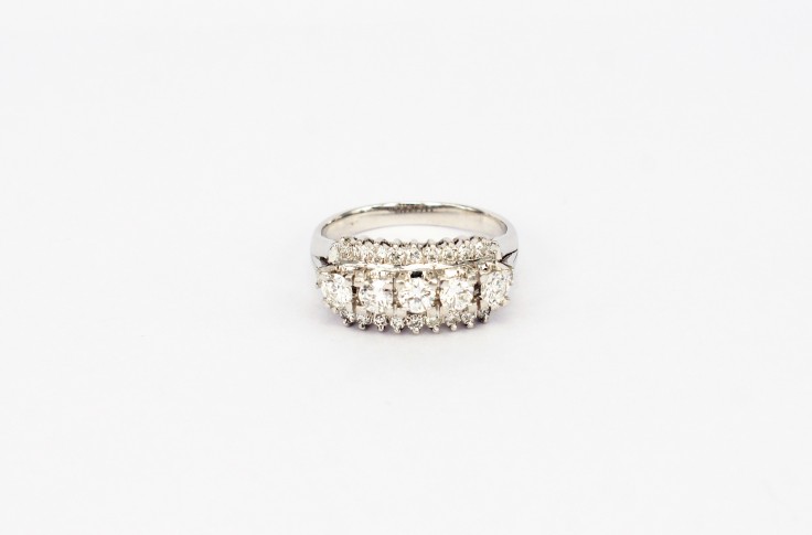 18K WG Diamond Ring