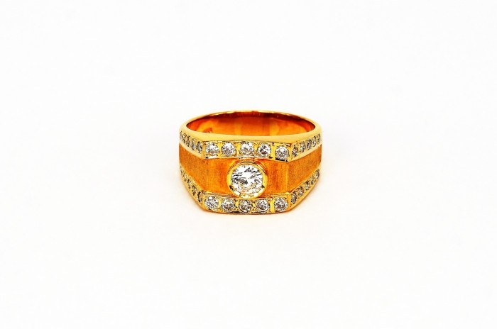 20K YG Diamond Ring
