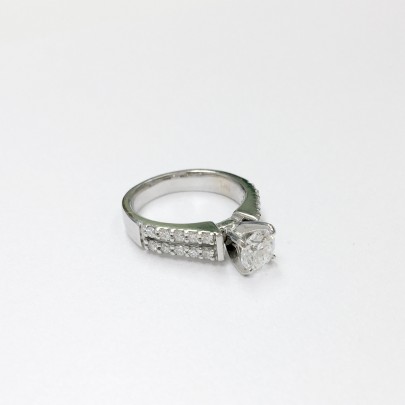 *18K WG Diamond Ring D1-0.63CT CLR-E VVS1 GIA CERT:15538749, ESTIMATED D20-0.24CT