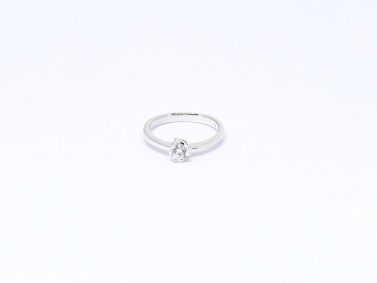 *18K WG Diamond Ring