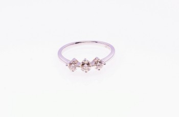 18K WG Diamond Ring