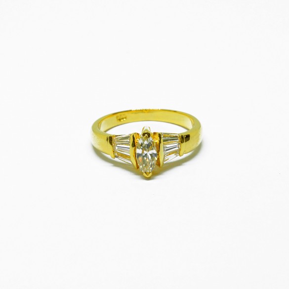 18K YG Diamond Ring