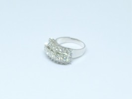 9K WG Diamond Ring
