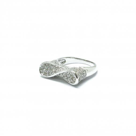 18K WG DIAMOND RING