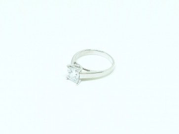 18K WG PRINCESS CUT DIAMOND RING