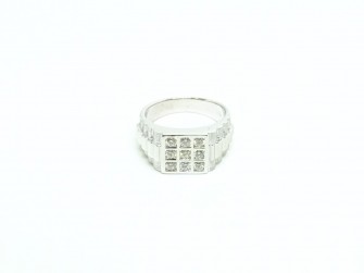 18K WG Diamond Ring