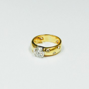 *18K YG DIAMOND RING W/GIA CERT