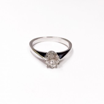 18K WG DIAMOND RING