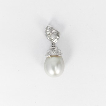 18K WG PEARL,DIA PENDANT