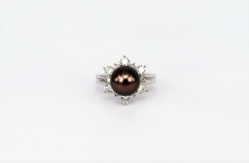 18K WG Diamond & Pearl Ring