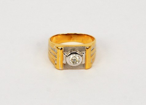 18K YG/WG Diamond Ring