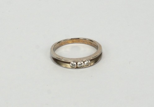 18K WG Diamond Ring