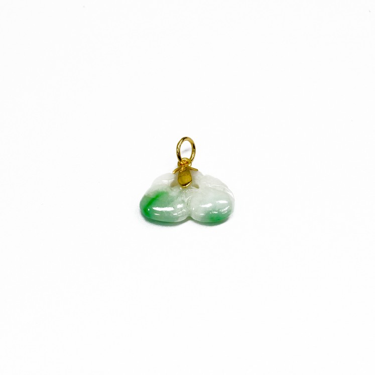 20K YG JADE PENDANT